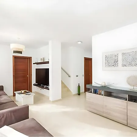 Bella Valen Коста Бланка