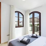 Bella Valen Vila *